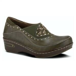 NEW SPRING FOOTWEAR women's burbank clogs in olive